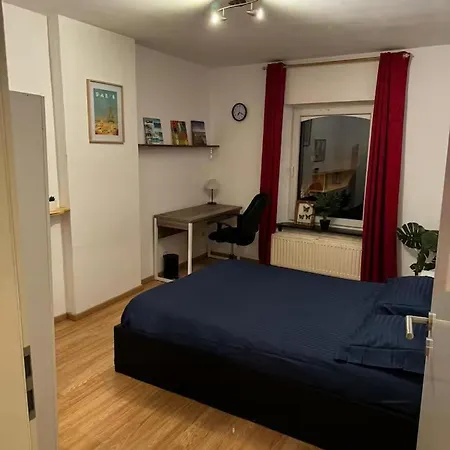 Appartement Centre , Furnished In Roommate